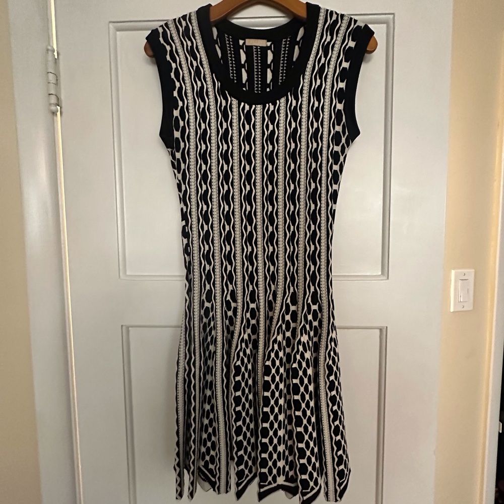 Alaia fit and flare dress - Picture 6 of 7